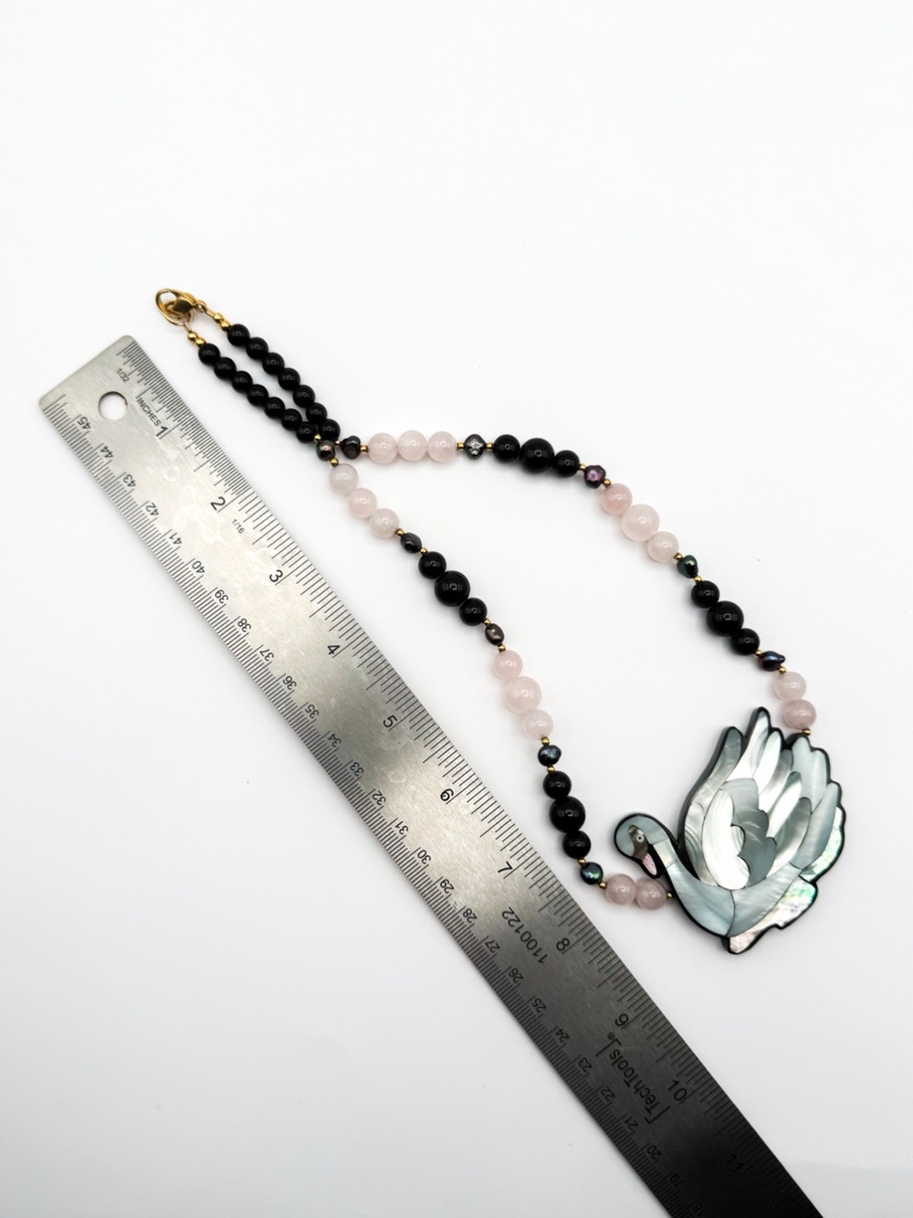 🦢 Lee Sands 🦢 Swan MOP Shell Inlay Pendant Pink and Black Beaded Necklace - Picture 9 of 10